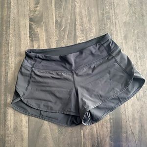 Black Lululemon 2.5” Speed Up Short